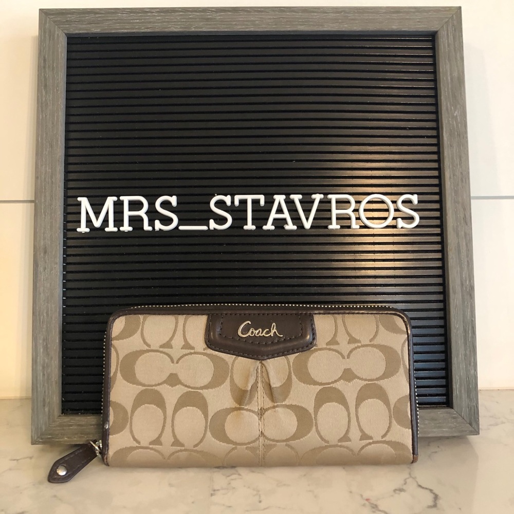 Coach Zip Wallet Signature